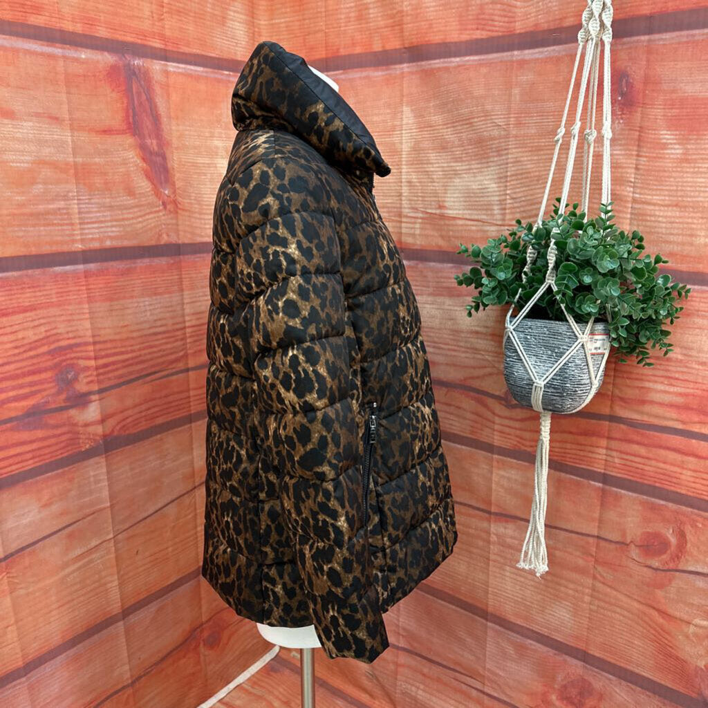 TAHARI LEOPARD PUFFER COAT SIZE MEDIUM