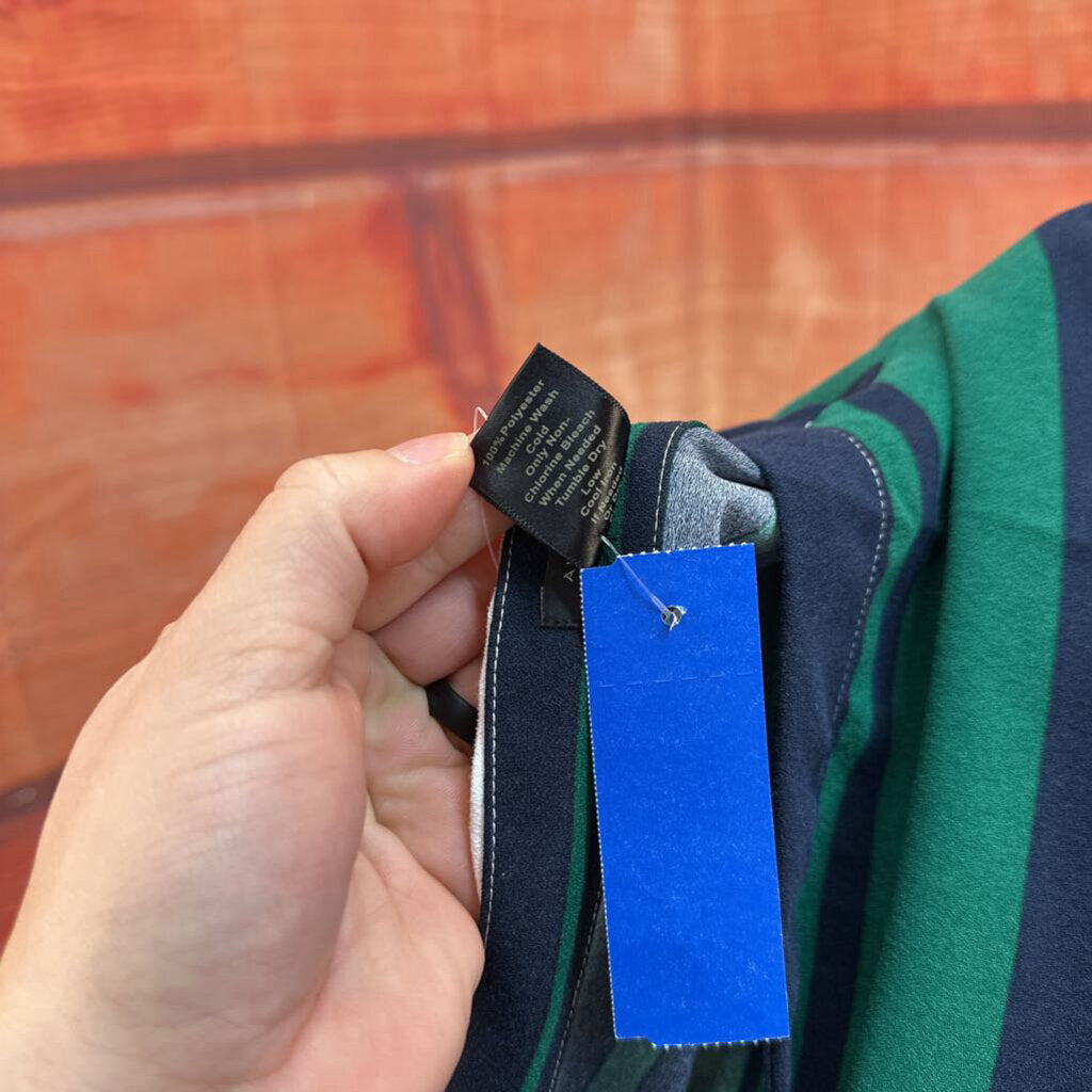 NWT ANN TAYLOR GREEN STRIPED TOP SIZE MEDIUM