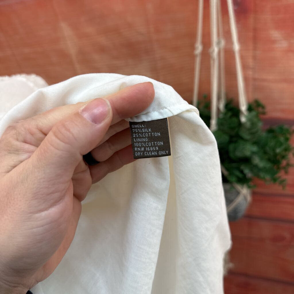 J MCLAUGHLIN IVORY TOP SIZE LARGE