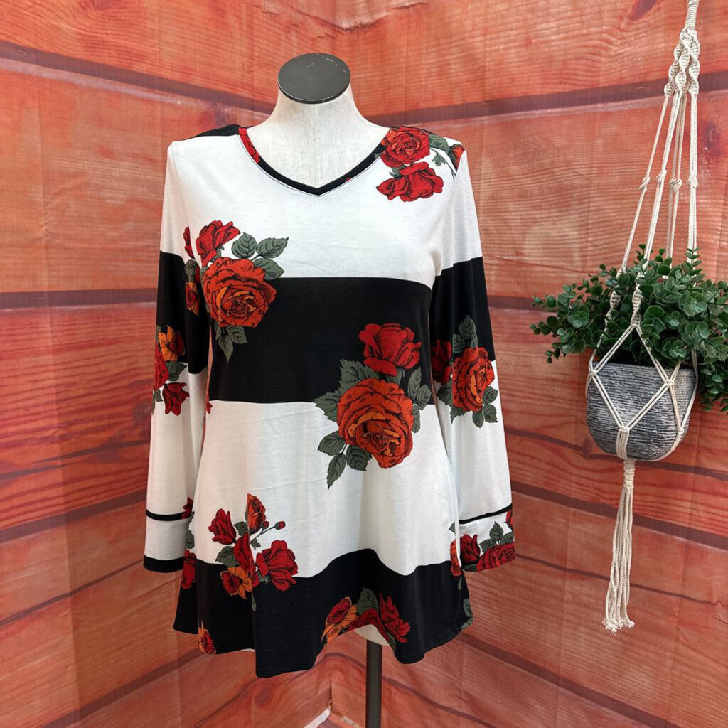 NWT LULAROE ELIZABETH PATTERN TOP SIZE MEDIUM