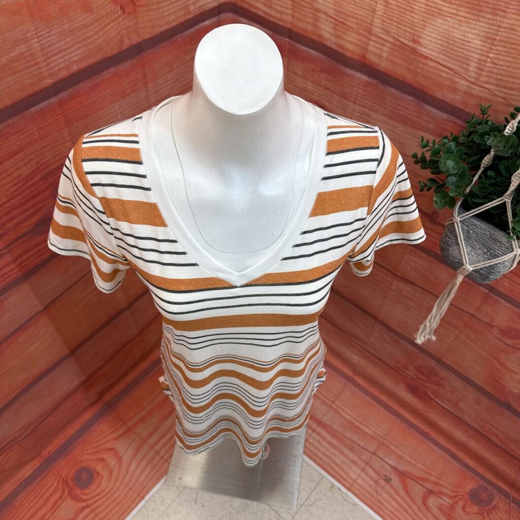 NWT LULAROE IRIS PATTERN TOP SIZE XS
