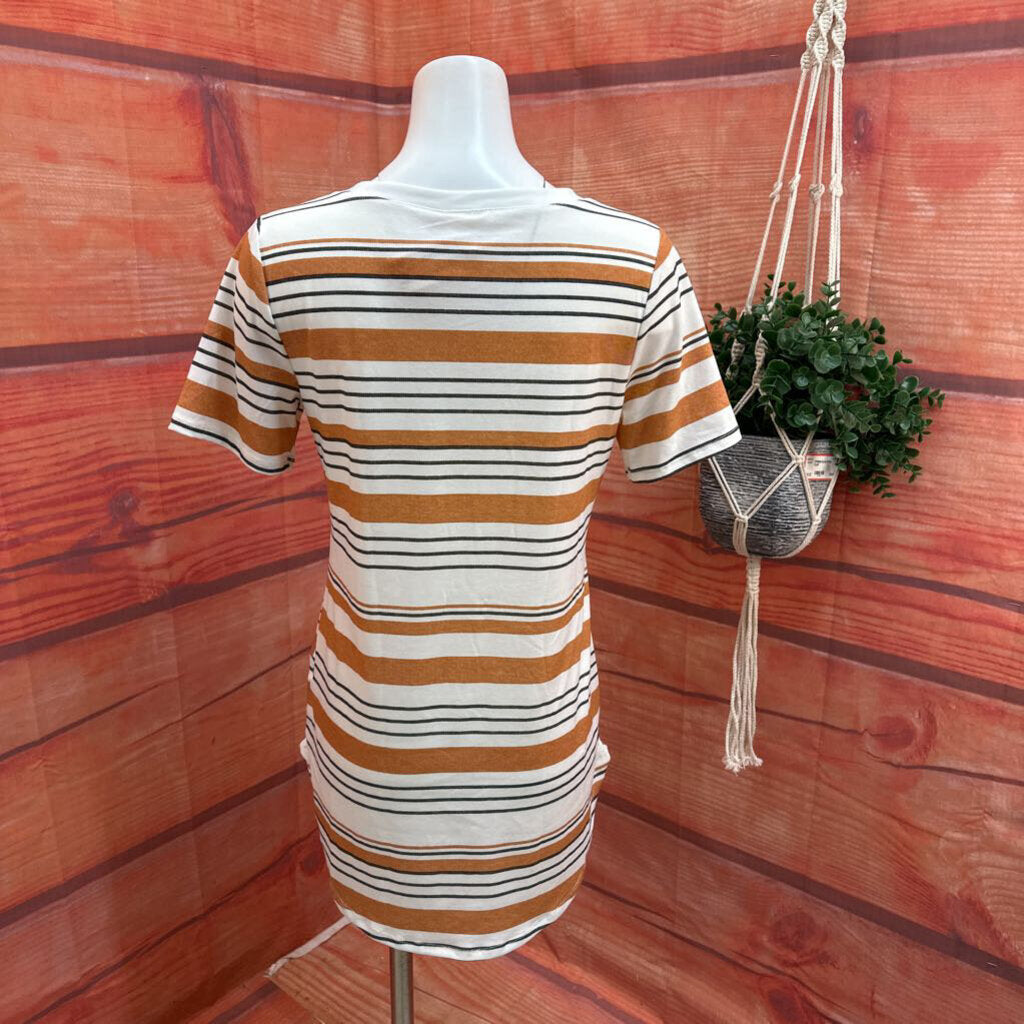 NWT LULAROE IRIS PATTERN TOP SIZE XS