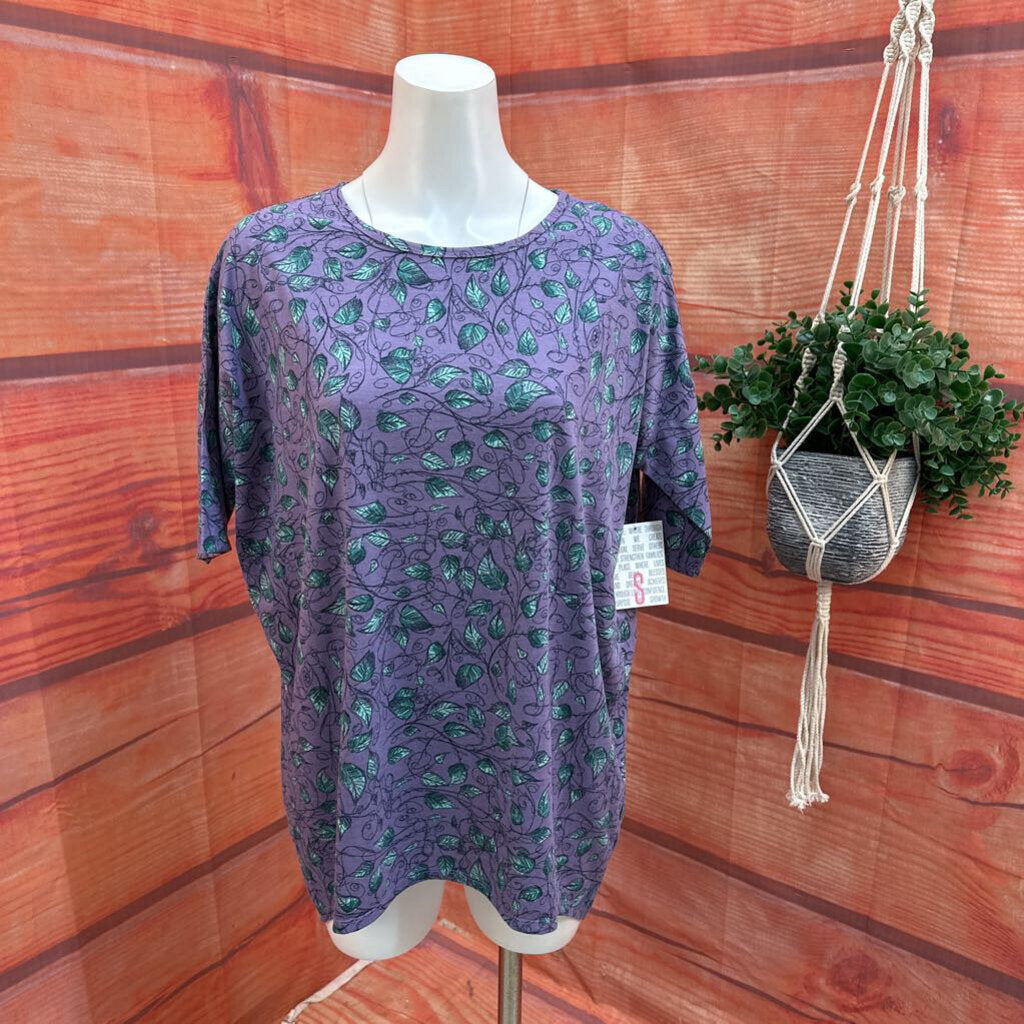 NWT LULAROE IRMA PATTERN TOP SIZE SMALL