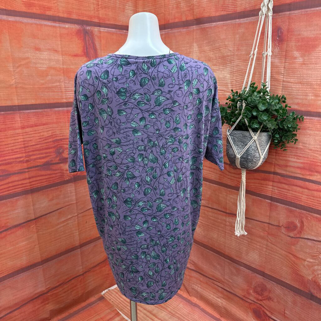 NWT LULAROE IRMA PATTERN TOP SIZE SMALL