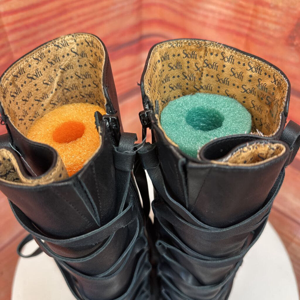 Black High Heeled Knee-High Boots