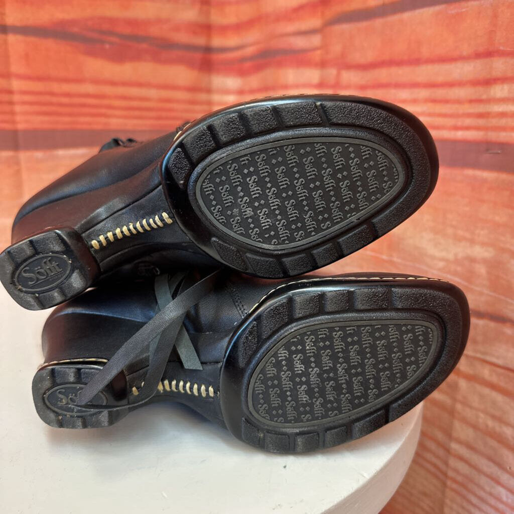 Black High Heeled Knee-High Boots