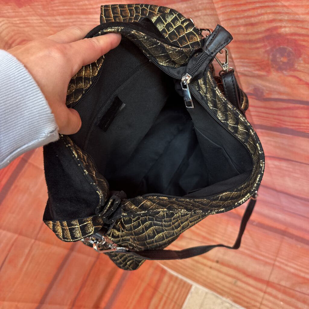 Vintage Black and Gold Crocodile Textured Handbag