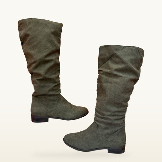 Kelly & Katie Tall Green Slouch Boots - Size 10