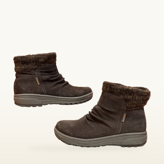 Brown Slip-On Boots with Knit Collar