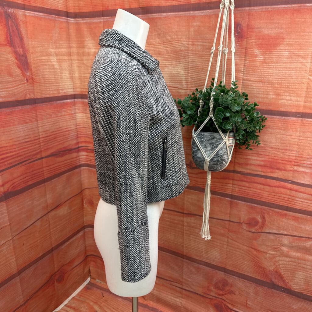 CUPCAKES & CASHMERE WHITE TWEED MOTO JACKET SIZE MEDIUM