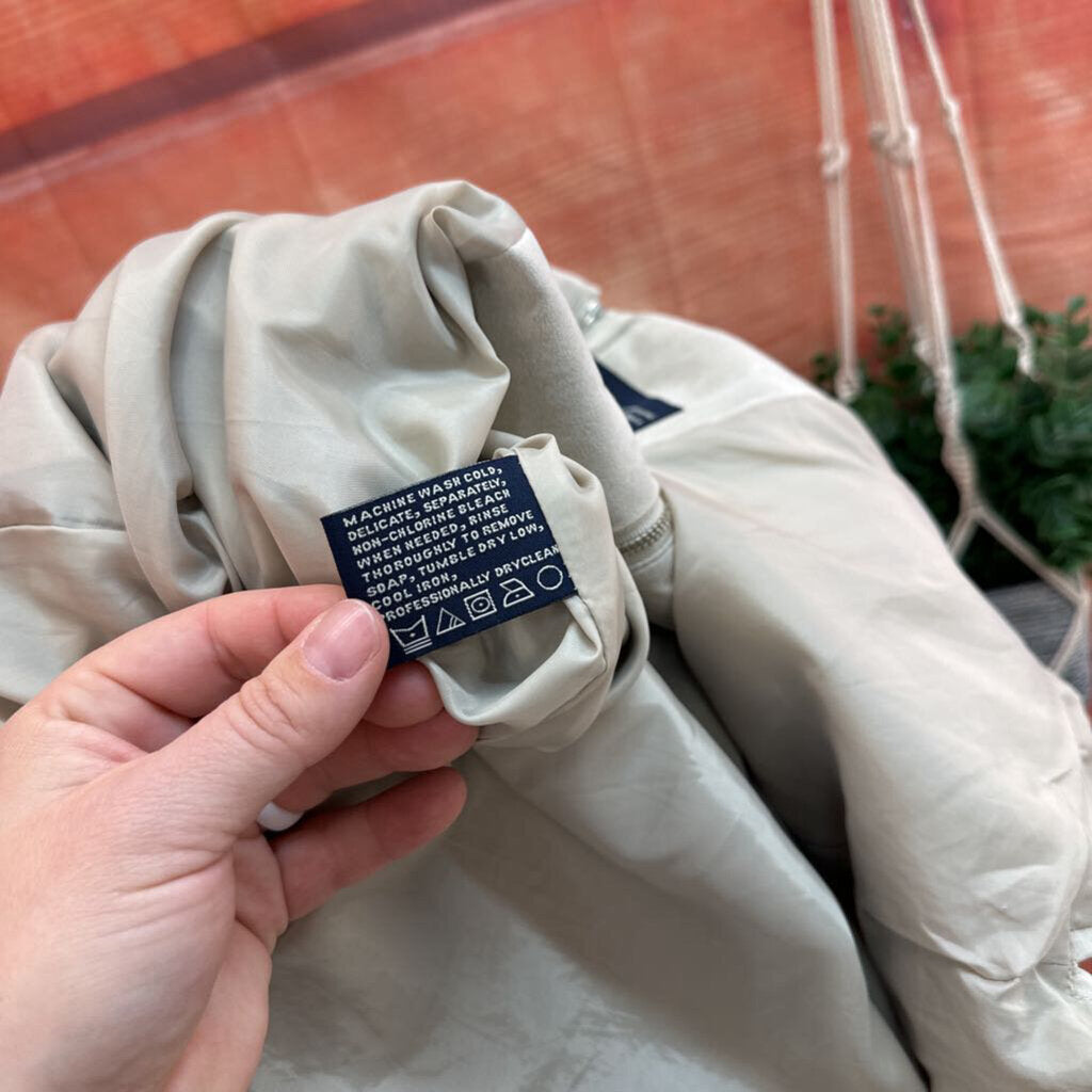 LONDON FOG BEIGE MICROFIBER JACKET SIZE MEDIUM