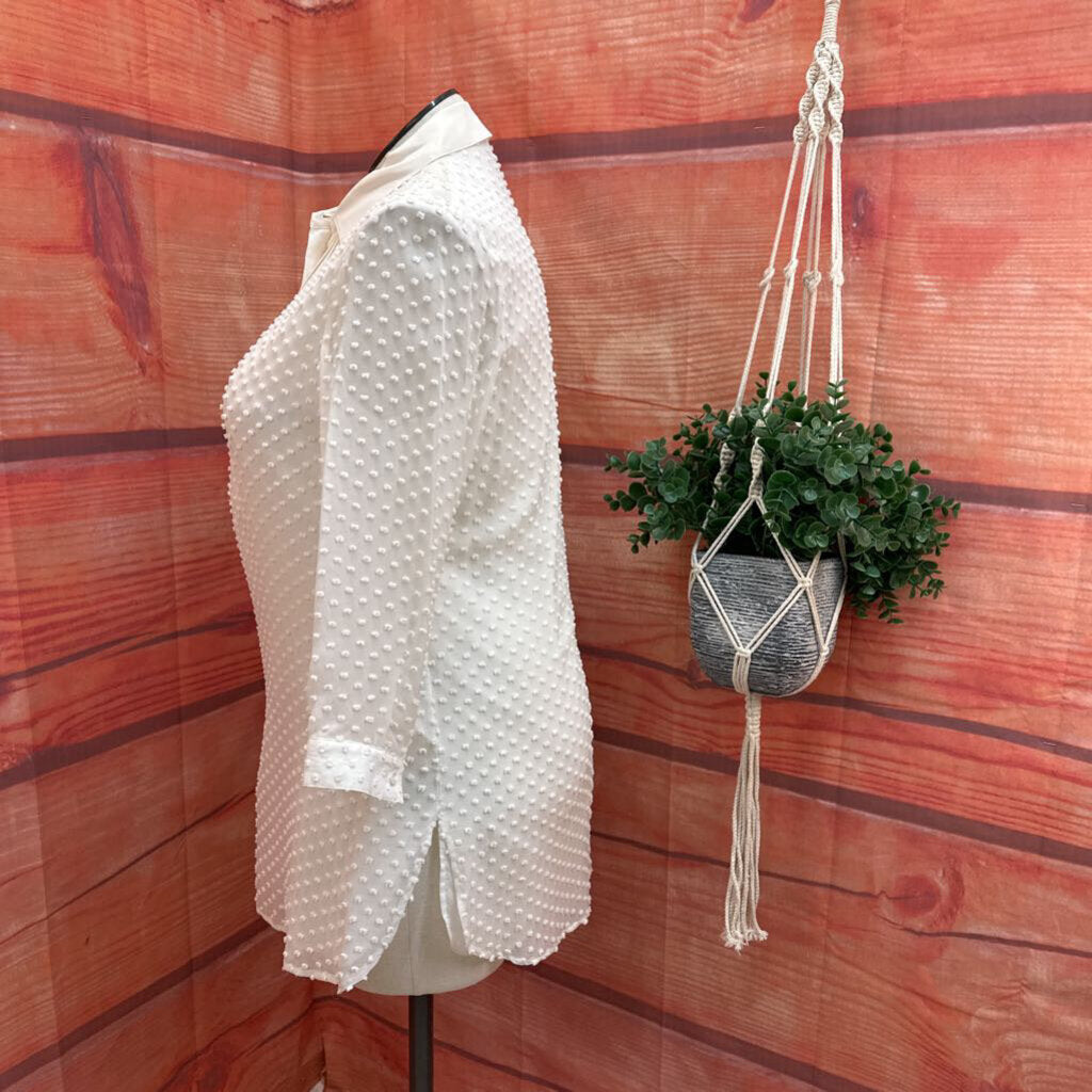 J MCLAUGHLIN IVORY TOP SIZE LARGE