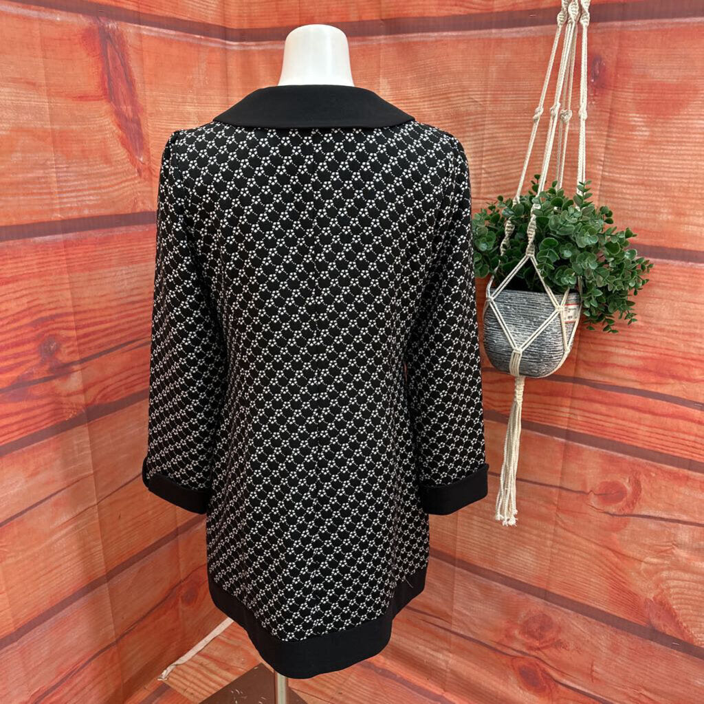 SAVIDA BLACK WHITE COAT SIZE 8