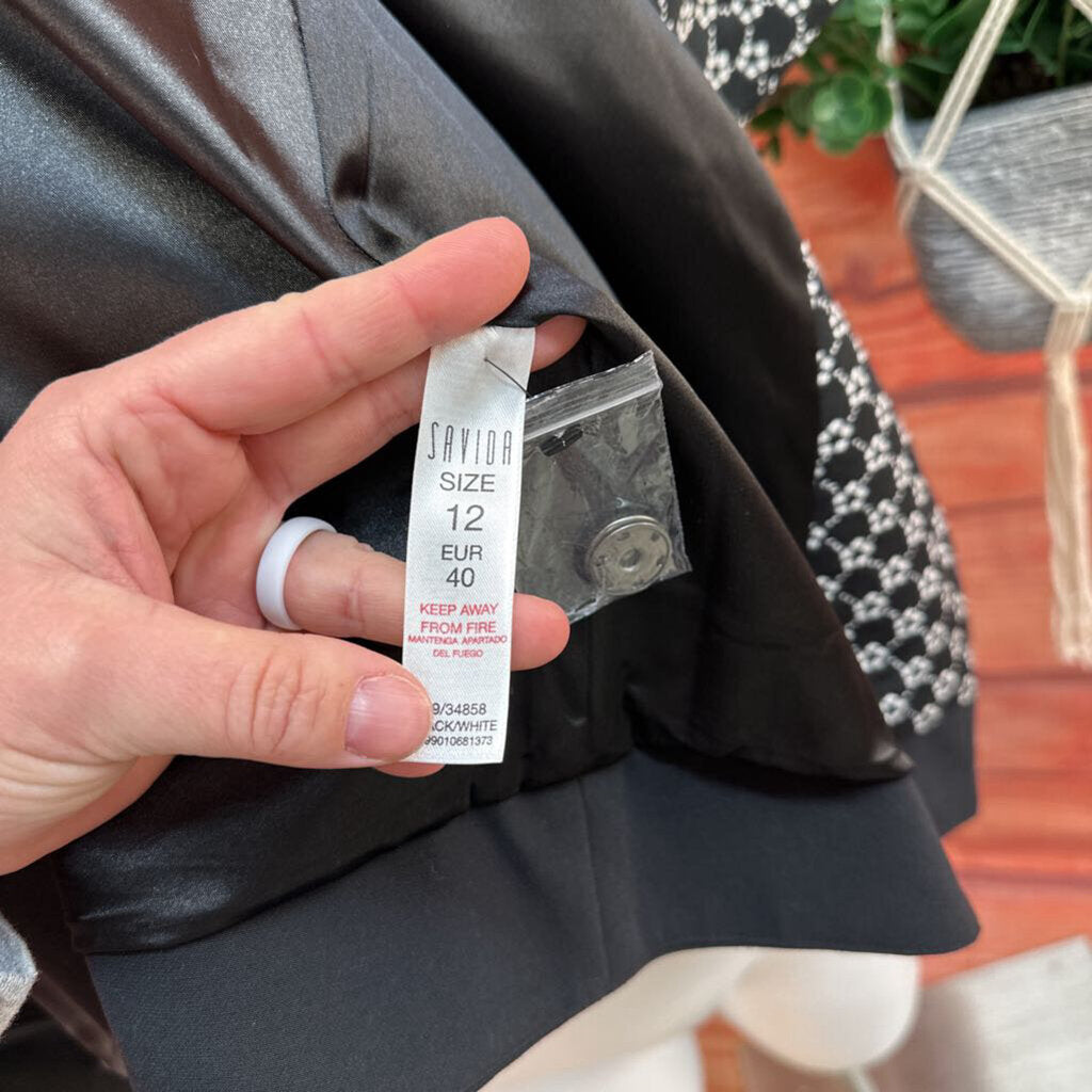SAVIDA BLACK WHITE COAT SIZE 8