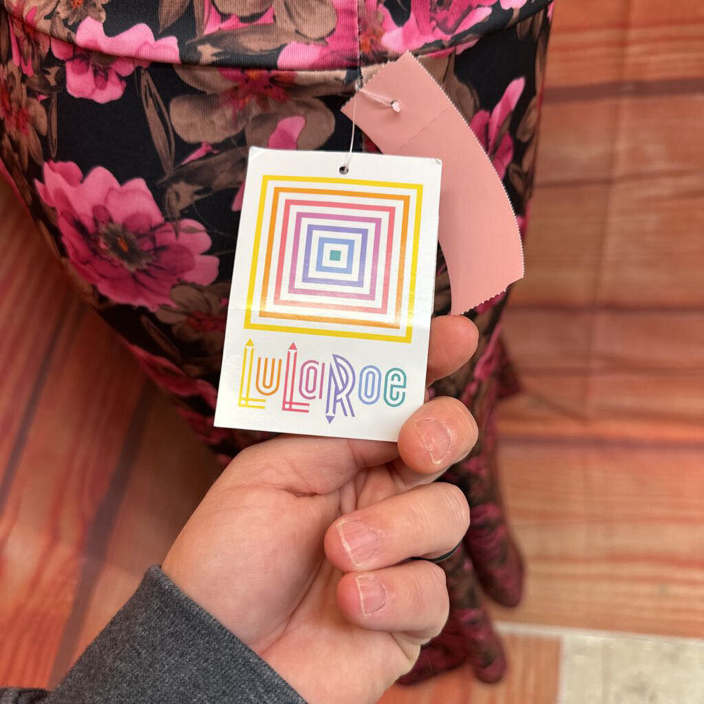 NWT LULAROE PINK ROSE MAXI SIZE MEDIUM