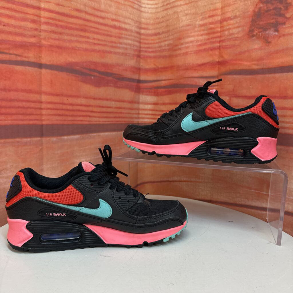 Nike Air Max 90 Sneakers