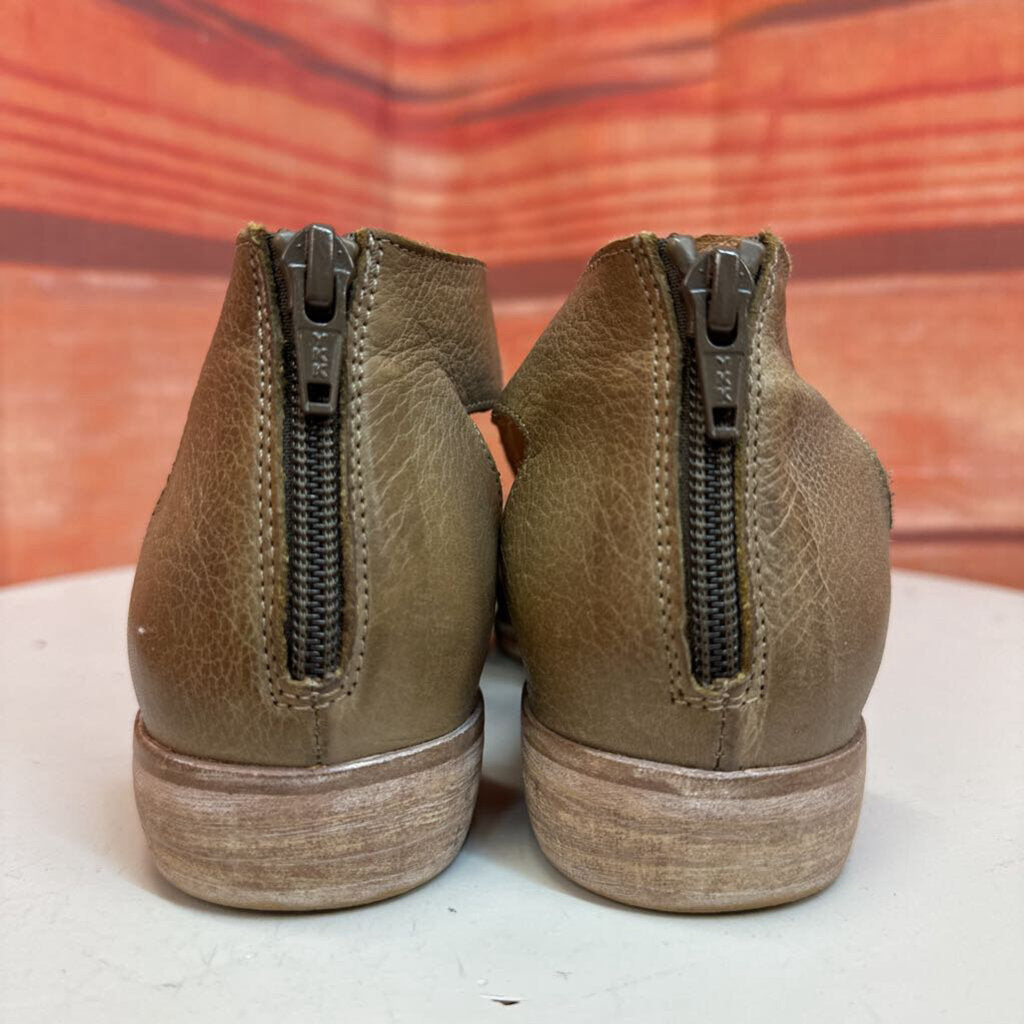 Free People Women's Casual Flats