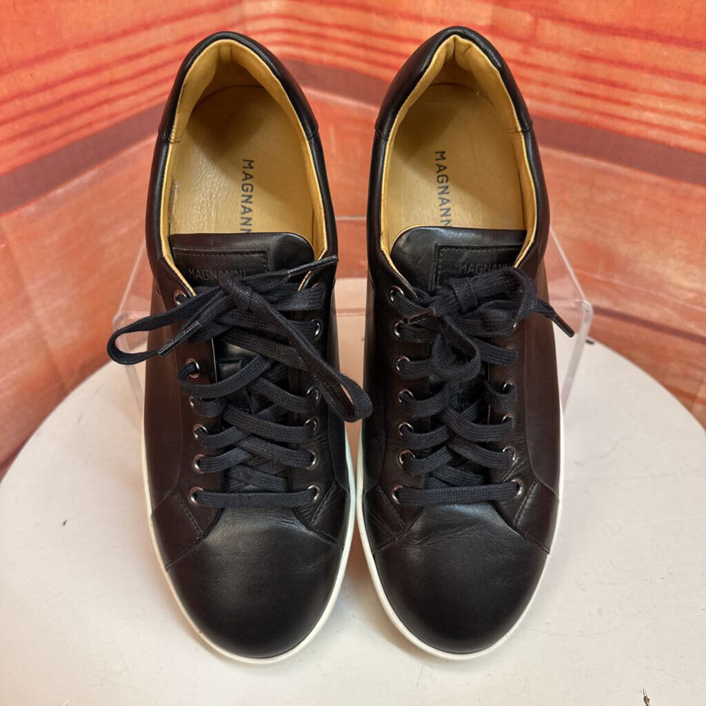 Men’s Magnanni Black Leather Sneakers